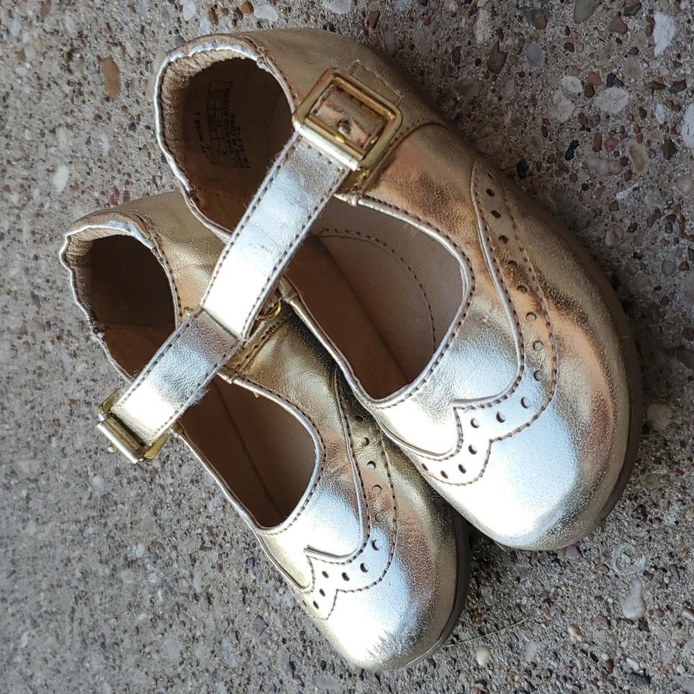 Kenneth Cole Reaction Kitty Wing 2 Gold Mary Jane Wingtip Baby Shoes 6